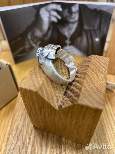 Серебряное кольцо 