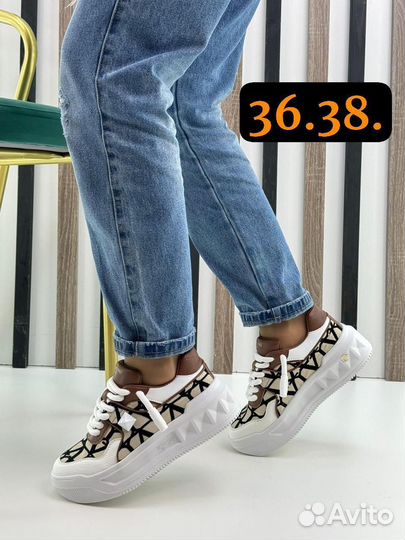 Низкие кеды Valentino Garavani