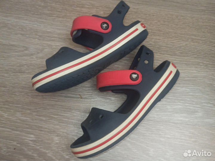 Сандалии crocs c12