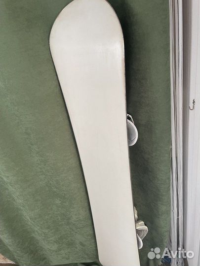 Сноуборд с креплениями 145