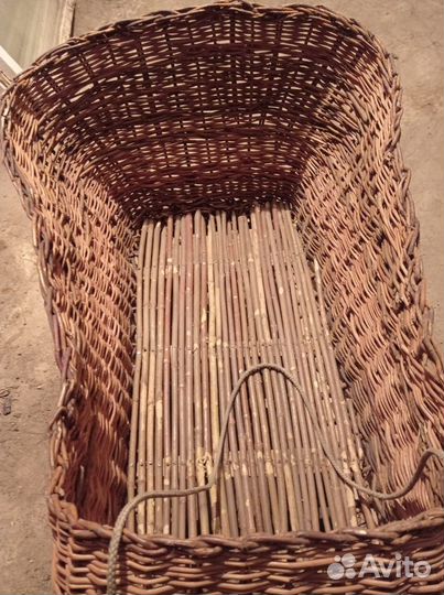 Санки плетеные