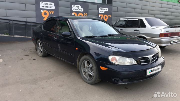 Nissan Maxima 2.0 МТ, 2002, 350 000 км