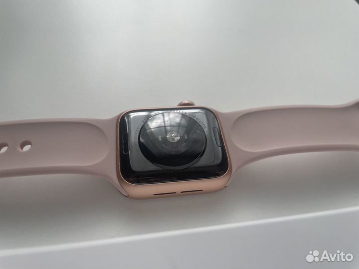 Apple Watch SE 40mm (2020)