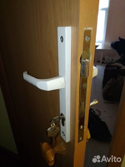 Мастер по замкам. Замена замков, личинок