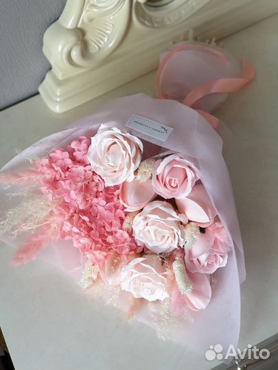 Букет из цветов, которые не вянут