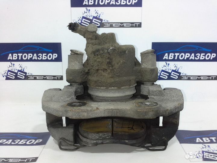 Суппорт передний Ford Focus 2