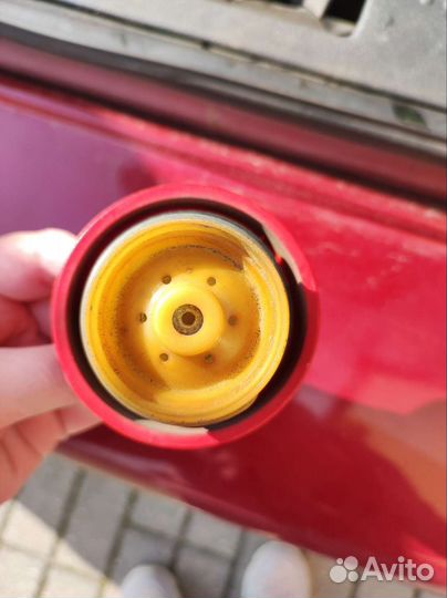 Крышка топливного бака Nissan Diesel