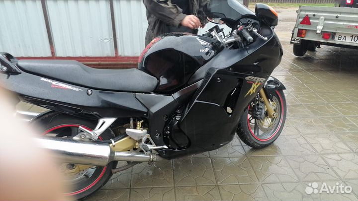Honda CBR1100XX