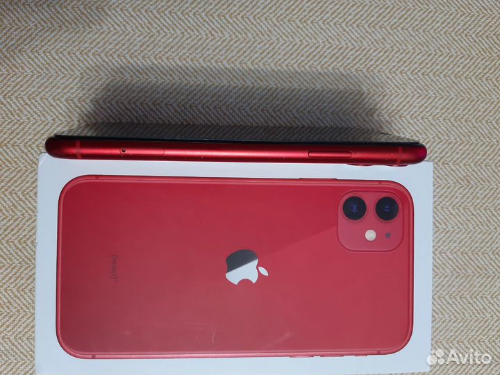 iPhone 11, 64 ГБ