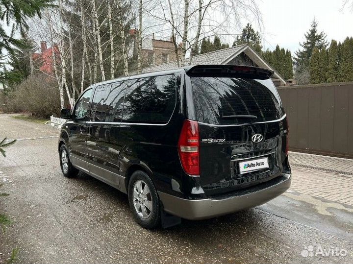 Hyundai Grand Starex 2.5 AT, 2008, 130 000 км