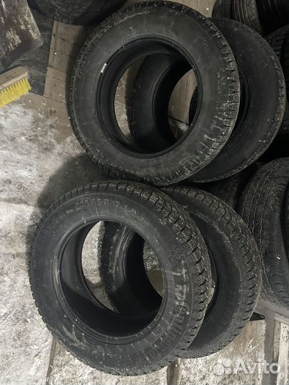 Continental ContiIceContact 4x4 235/65 R17