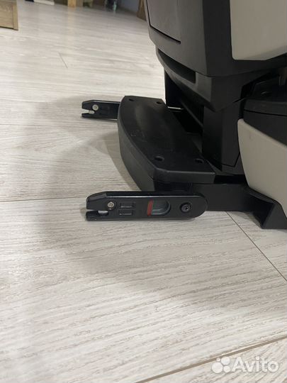 Кресло детское в машину Babyton