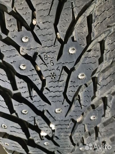 Nokian Tyres Hakkapeliitta 9 SUV 235/65 R18