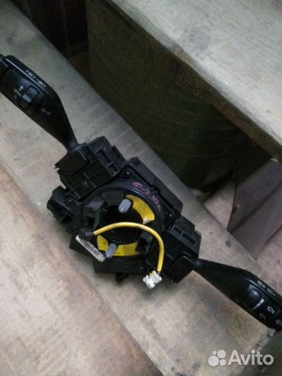 Подрулевой переключатель Ford Focus 2