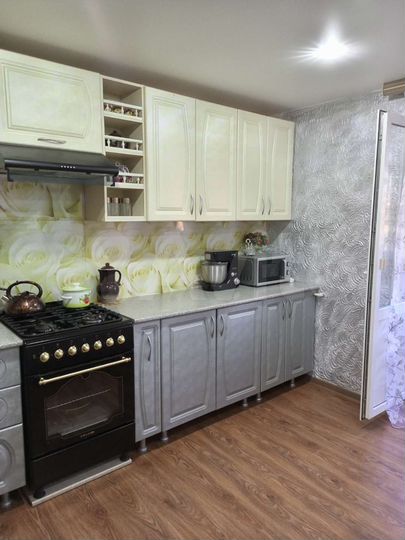 3-к. квартира, 89 м², 5/5 эт.