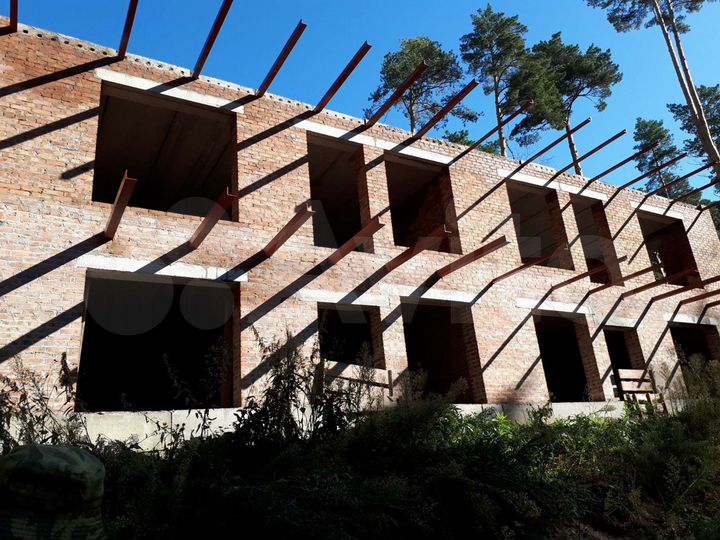 Коттедж 600 м² на участке 10 сот.