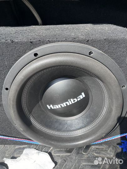 Продам саб с усилителем