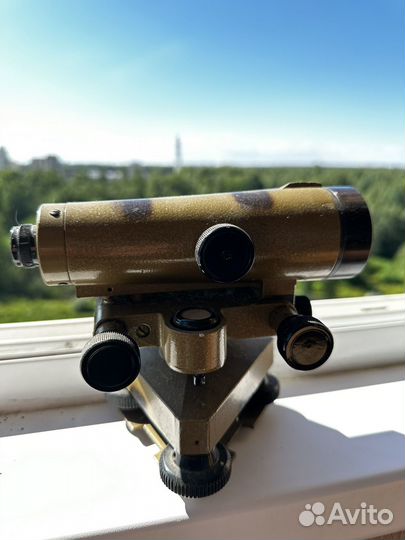 Нивелир Теодолит оптический 1976г