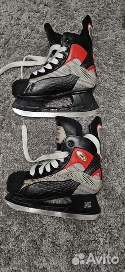 Коньки хоккейные