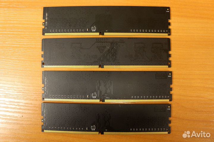 Модуль оперативной памяти Radeon 4Гб DDR4 2666MHz