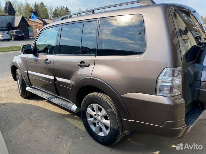 Mitsubishi Pajero 3.0 AT, 2012, 113 800 км