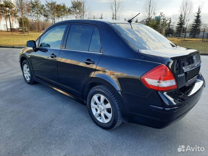 Nissan Tiida 1.6 AT, 2010, 160 000 км