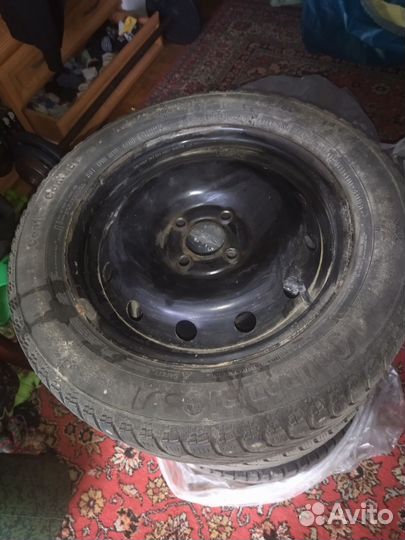 Колёса зимние б/у 2 сезона продам
