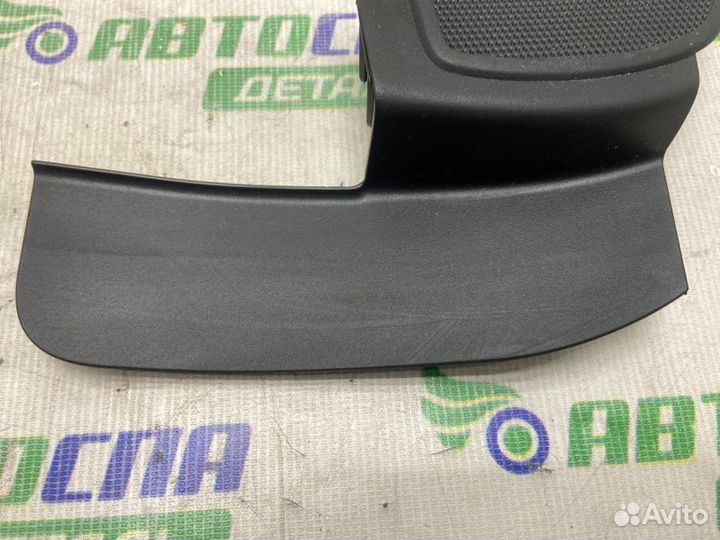 Крышка динамика передняя левая Ford Focus DW10C