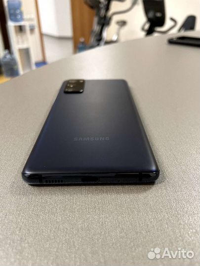 Телефон Samsung S 20FE 5g snapdragon