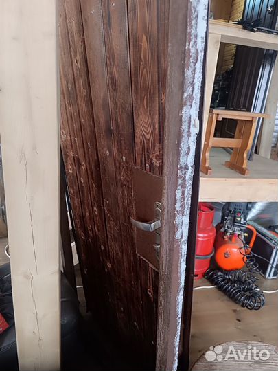 Дверь входная железная уличная