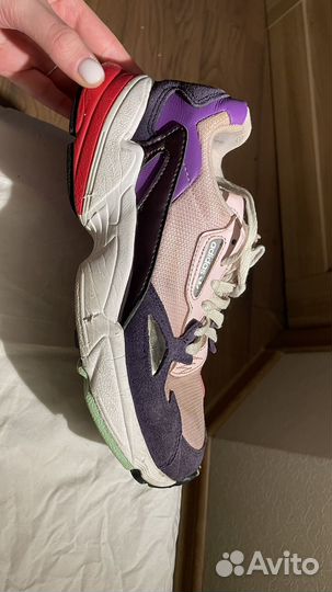 Кроссовки adidas falcon