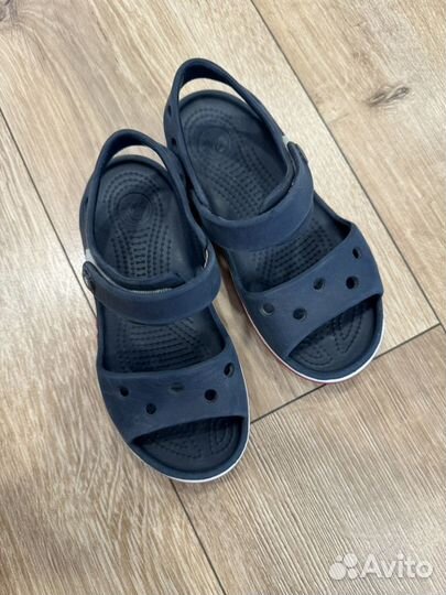 Сандалии crocs C11