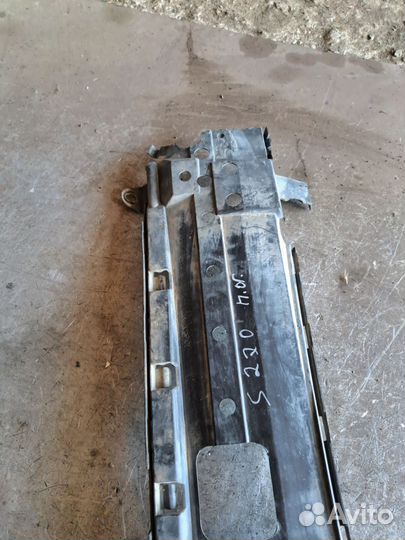 Крепление переднего бампера Mercedes w220