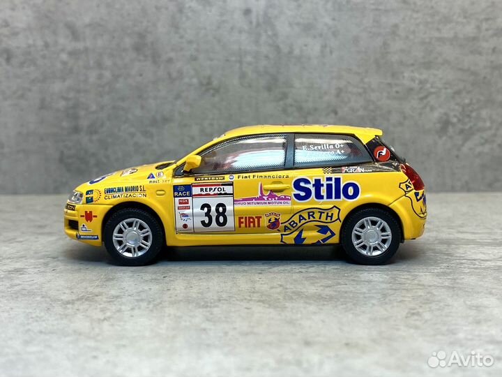 Коллекционная модель Fiat Stilo racer 1:43