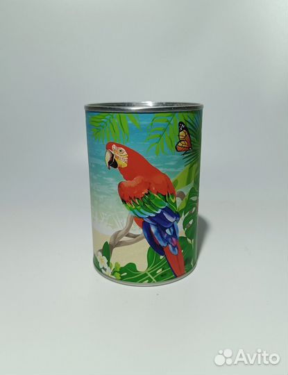 Копилка с деньгами