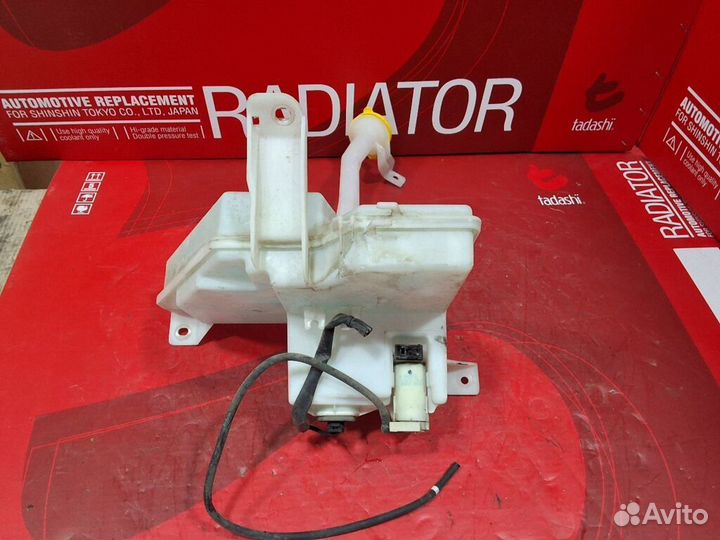 Бачок омывателя Nissan Cedric HY34