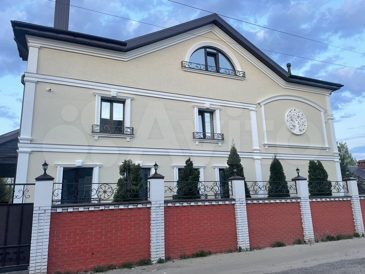 Дом 540 м² на участке 10 сот.