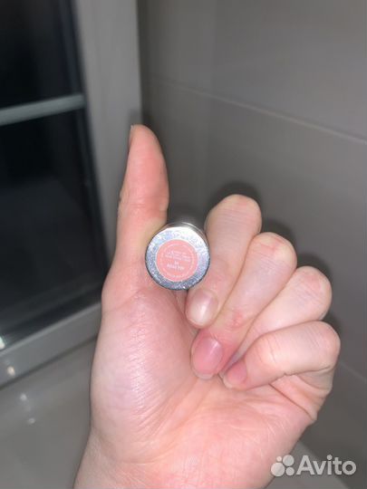 Помада Clinique x Johnatan Adler 04 Beige Pop