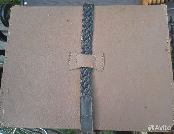 Швейная машина LADA