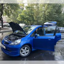 Honda Fit 1.5 CVT, 2002, 232 646 км, с пробегом, цена 500 000 руб.