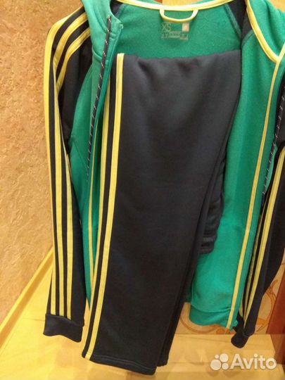 Спортивный костюм Adidas XS