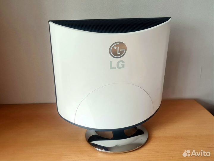Монитор LG