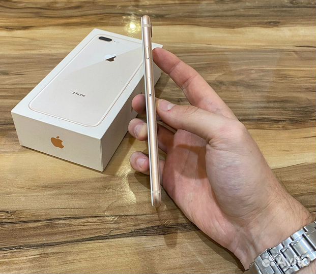 iPhone 8 Plus, 64 ГБ