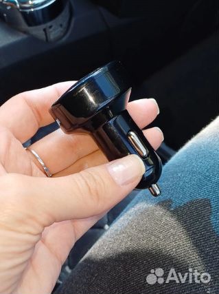 Зарядное устройство USB в прикуриватель авто Новое