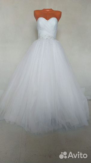 Свадебное платье 42 44 б/у