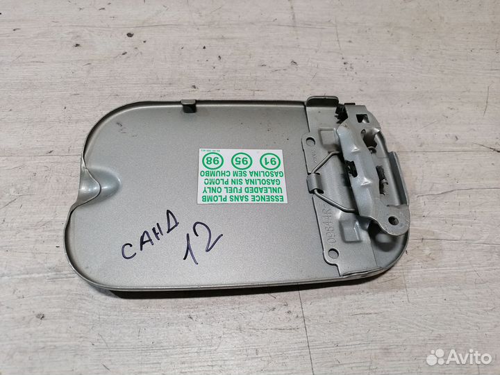 Лючок бензобака Rеnаult Sаndеrо 1 Peно Caндеро 1