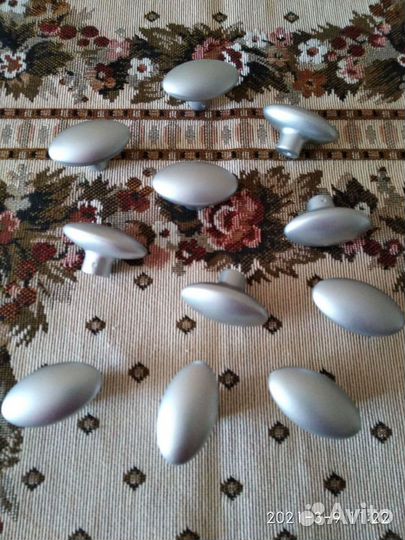 Ручки мебельные