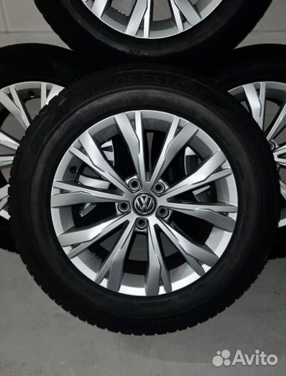 Комплект зимних колес VW Tiguan 215/65/17