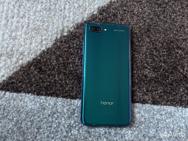 HONOR 10, 4/64 ГБ