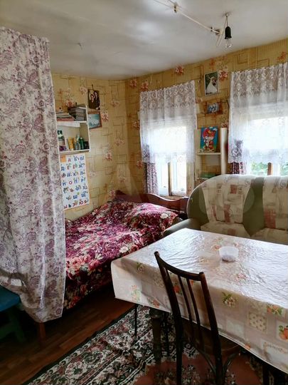 Дом 27,4 м² на участке 8,4 сот.